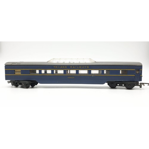 484 - 2 Triang Railway Carriages for OO Gauge