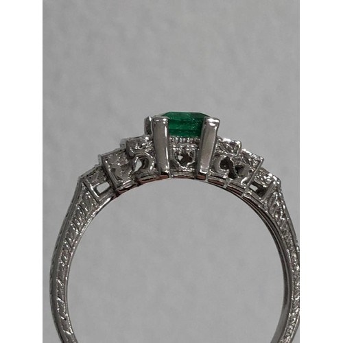 525 - 18k white gold ring with diamonds around 0.18cts and top quality emerald around 0.35cts; 2.58g; size... 