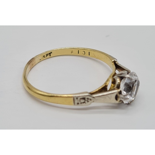 251 - 18ct Gold Ring with a 0.60 white sapphire set in Platinum 2.3g size N