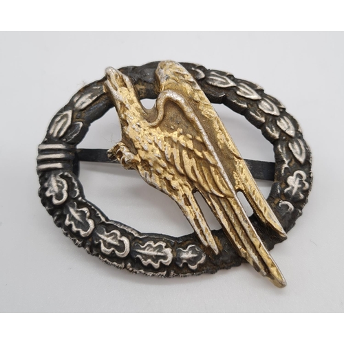 451 - WW2 German Luftwaffe Badge