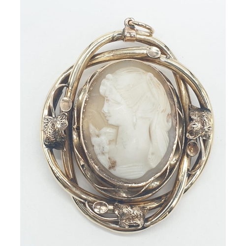 416 - Vintage CAMEO pin back in yellow metal, weight 18.74g and size 5 x 4.5cm approx