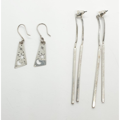 326 - Two pairs of silver drop earrings, 7.5cm and 2cm long approx, total weight 8.9g (2)