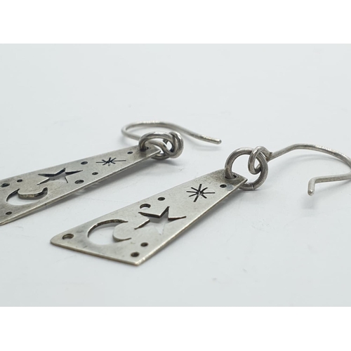 326 - Two pairs of silver drop earrings, 7.5cm and 2cm long approx, total weight 8.9g (2)