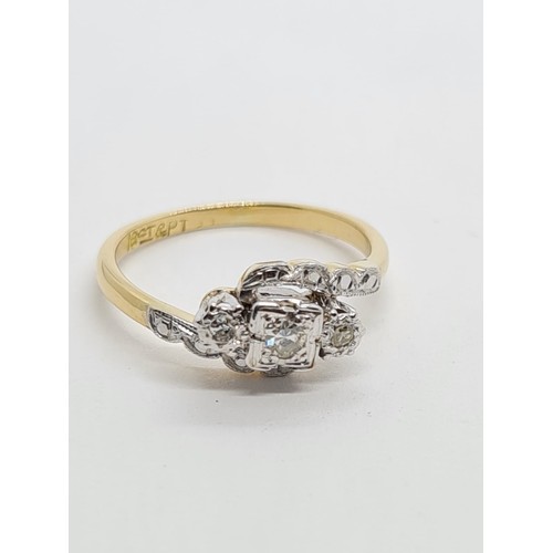 163 - 18CT YELLOW GOLD AND PLATINUM TWIST CLUSTER RING 2.4g WEIGHT AND SIZE I