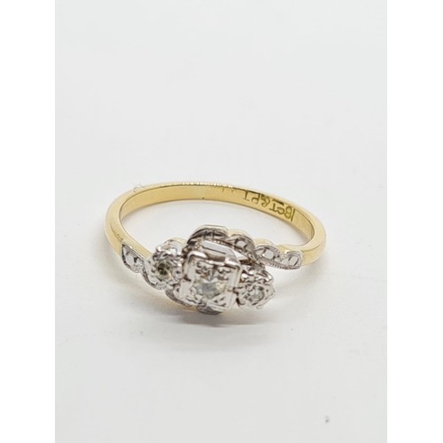 163 - 18CT YELLOW GOLD AND PLATINUM TWIST CLUSTER RING 2.4g WEIGHT AND SIZE I