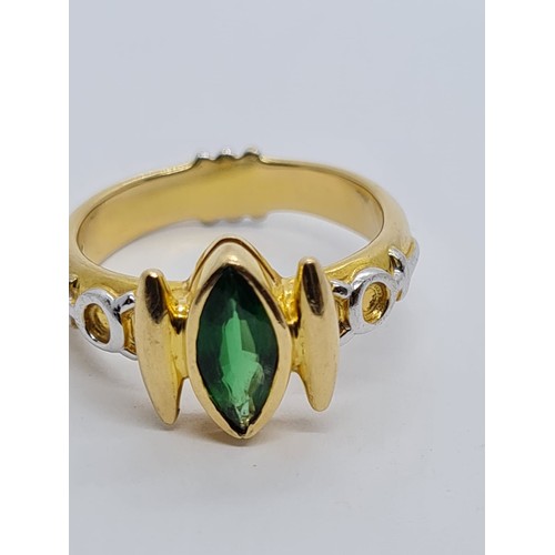 153 - 18CT YELLOW GOLD TSAVORITE RING, weight 6.72g and size L