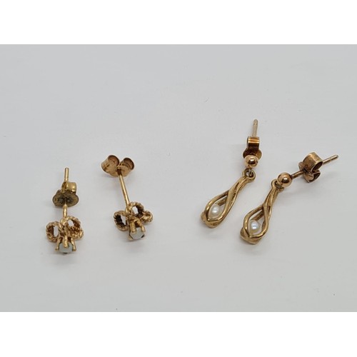 240 - 2x pairs of 9ct yellow gold vintage earrings