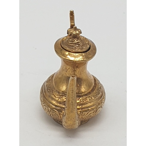 505 - Vintage 9ct gold charm/pendant of a coffee pot, weight 8.7g