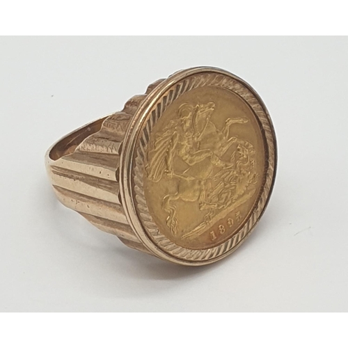 509 - Sovereign ring 1895 sovereign set in a 9ct gold ring, weight 11g size R