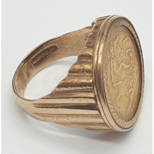 509 - Sovereign ring 1895 sovereign set in a 9ct gold ring, weight 11g size R