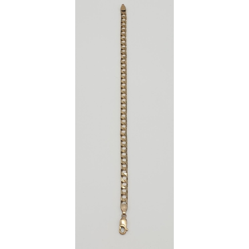 541 - 9ct gold interlink bracelet, weight 11.1g and 22cm long approx