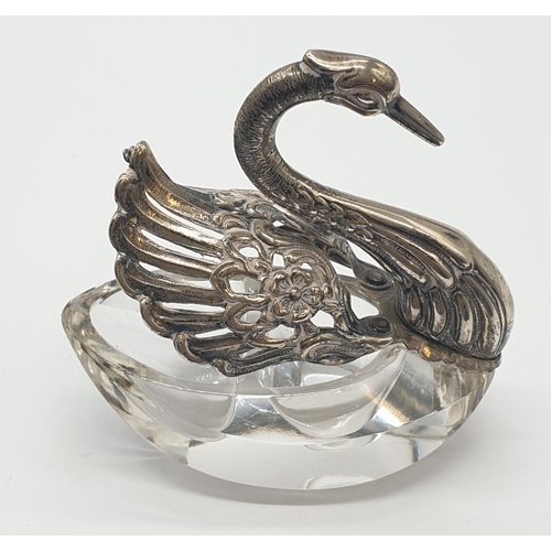 180 - Silver and glass salt in the form of a swan with large pierced filigree wings, continental silver ma... 