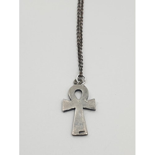 392 - Vintage Silver cross pendant on 40cm long silver chain, weight 5.29g and pendant size 3 x 1.5cm appr... 