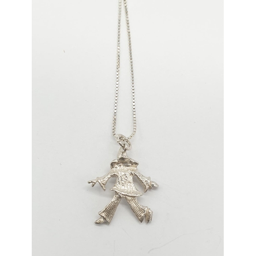 538 - STERLING SILVER CLOWN PENDANT ON CHAIN 4G AND 51CM LONG APPROX