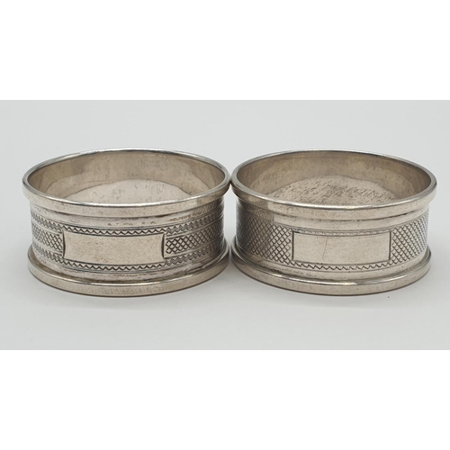 545 - Pair of silver napkin rings hallmarked Birmingham 1922, weight 26.1g