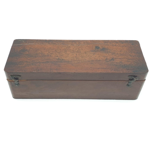 555 - 2x wooden Victorian instrument cases, 17 x 6cm