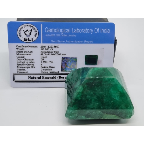 116 - 599ct Rectangular shaped emerald gemstone