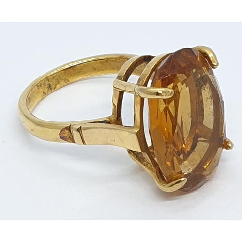 141 - 9ct Gold Dress Ring with Clear Amber Stone, 6.3g, Size O/P