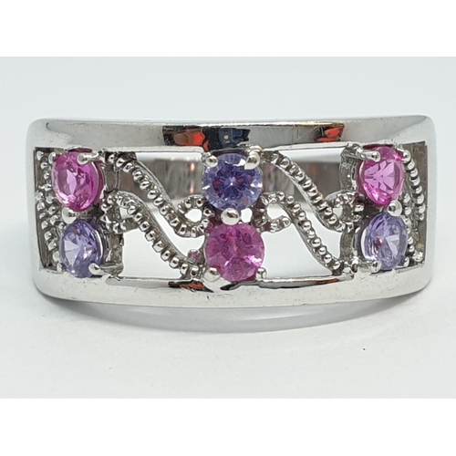 146 - 9ct White Gold Modern Ring with Amethyst and Pink Rubies, 4.5g size S