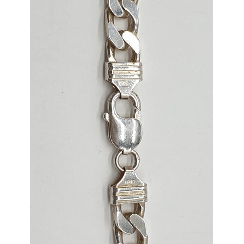 198 - Silver chain. 63.2g. Length 25cm, width 0.5cm