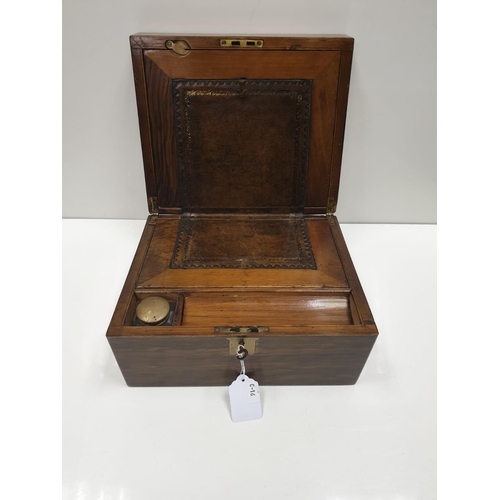 71 - WW1 Canadian Army Officers Lockable Campaign Writing Box. (with original key) Maybe used in a trench... 