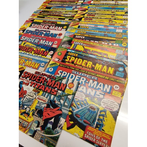 43 - 29 x Marvel comics. 1977 Super Spider-Man and the Titans.