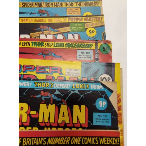 43 - 29 x Marvel comics. 1977 Super Spider-Man and the Titans.