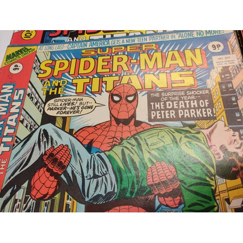 43 - 29 x Marvel comics. 1977 Super Spider-Man and the Titans.