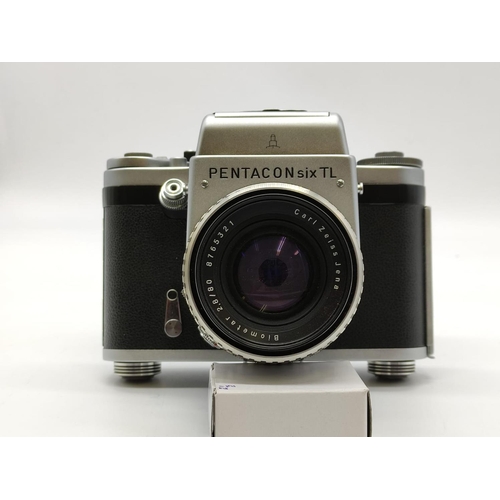 109 - Pentacon Six TL medium format Camera with Ziess biometar 80mm F2.8 Lens.