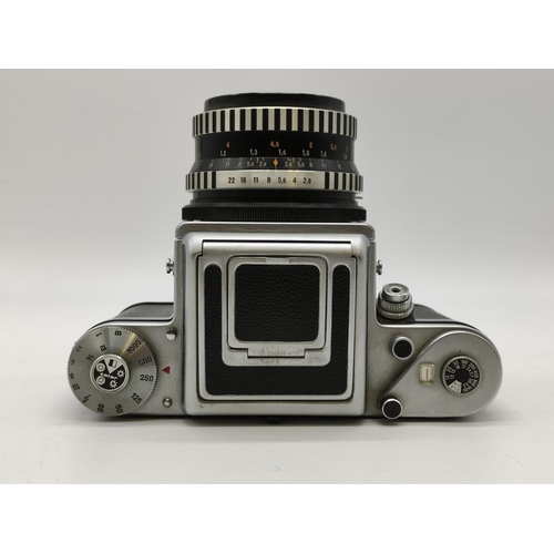 109 - Pentacon Six TL medium format Camera with Ziess biometar 80mm F2.8 Lens.