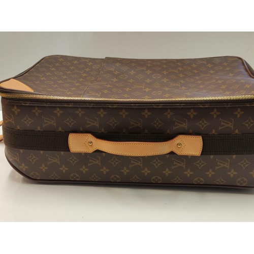 117 - Louis Vuitton, Pegase 55 Cabin Suitcase in brown monogram. Excellent condition. 60cm high.