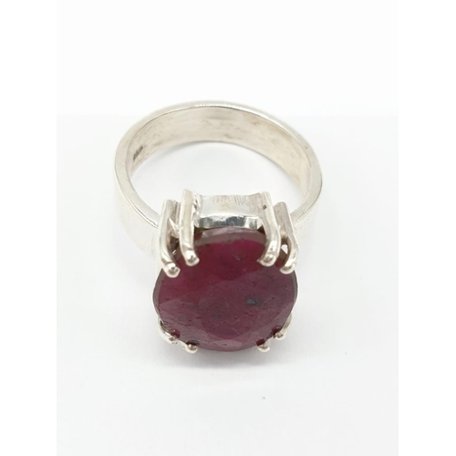 168 - Dressed ruby silver N size ring