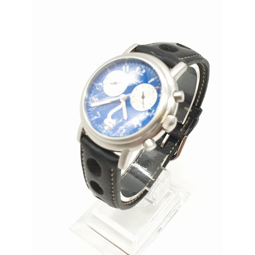 25 - Chopard Geneve gents chronometer watch with rare blue face and leather strap, case 35mm and in worki... 