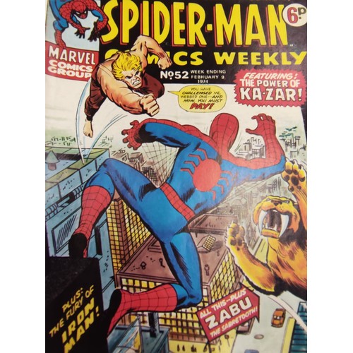 204 - 12 Marvel Spiderman comics from the mid 1970s.