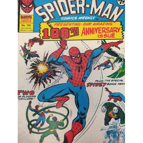 225 - 17x Marvel, Spiderman comics from mid 1970s. Some have damage to covers.