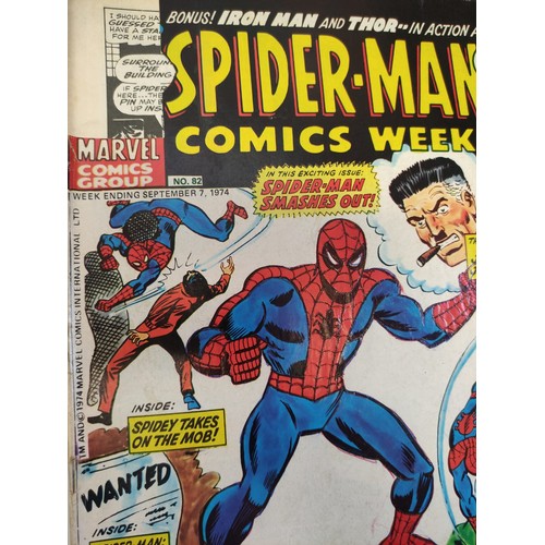 225 - 17x Marvel, Spiderman comics from mid 1970s. Some have damage to covers.