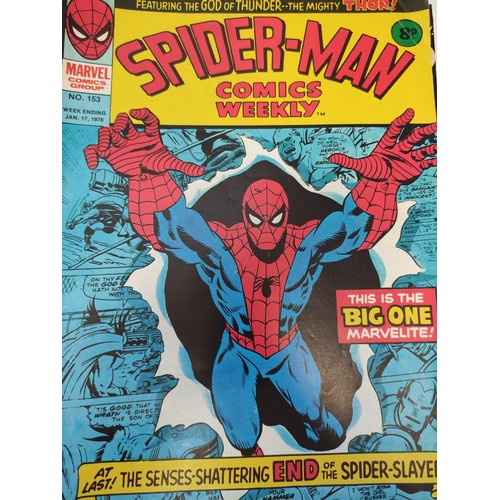 225 - 17x Marvel, Spiderman comics from mid 1970s. Some have damage to covers.