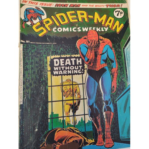 225 - 17x Marvel, Spiderman comics from mid 1970s. Some have damage to covers.