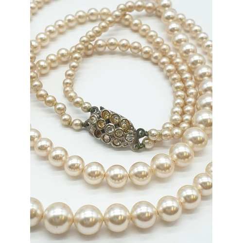 228 - Double strings of graduated pearl necklace, weight 41.8g and 40cm approx