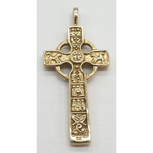 448 - Silver gilt cross pendant, weight 5.8g and 4cm long approx