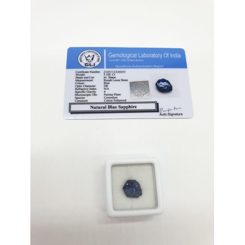 302 - 5.10 Cts Natural blue sapphire gemstone rough. GLI certification included.