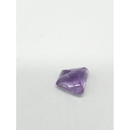 323 - 4.08 Cts Natural amethyst quartz. Fancy mixed cut stone. GJSPC certification  included.