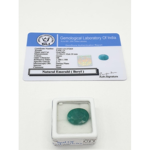 462 - 9.45 Cts Natural emerald (Beryl). Oval mixed cut stone. Some spotting in the stone. GLI certificatio... 