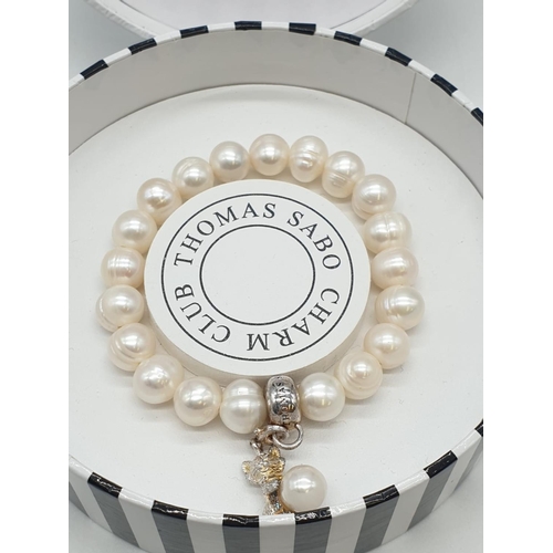 92 - Thomas Sabo Pearl and Silver Bracelet with Silver Cat charm. All pieces have the Thomas Sabo logo an... 