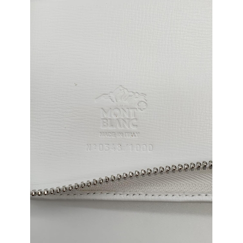 248 - Mont Blanc notepad in white zipped bag (25x20cm), comes with original packaging and box (as new, unu... 