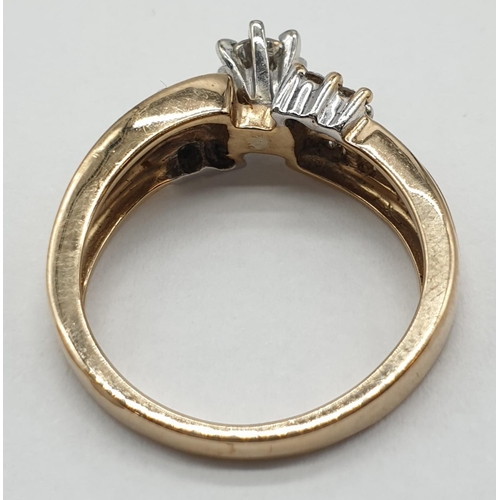 301 - 9ct gold ring with 0.50ct diamond. Size N. 3.93 grams.