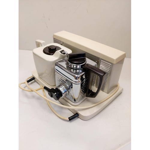 690 - Vintage Goblin Teasmade, model 854.