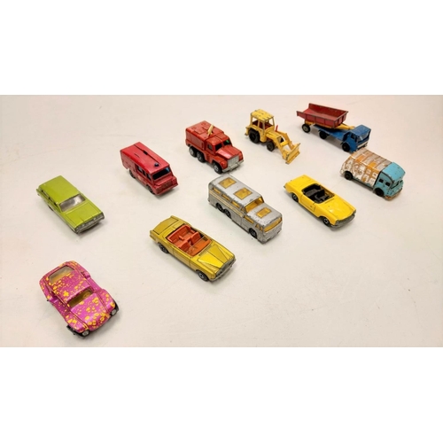 706 - Collection of 32x matchbox vehicles and 4x boats (AF)