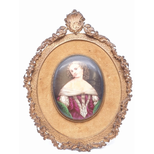 595 - An 18th century porcelain miniature of an Ermine wearing lady in ornate frame, 8x6cm