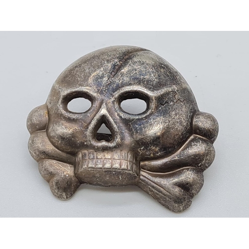 451 - WW2 German Allgemeine SS Totenkopf Skull. Jawless Type.